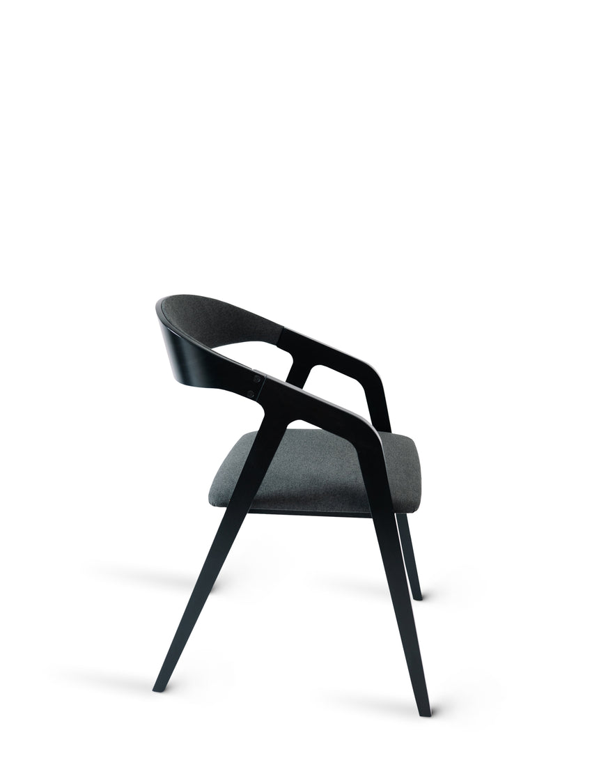 Frame P étkezőszék - választható kárpitozással/pácolással