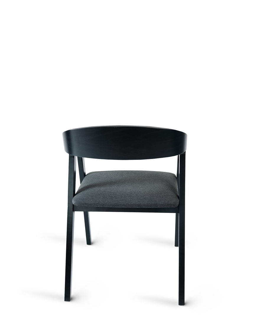 Frame P étkezőszék - választható kárpitozással/pácolással