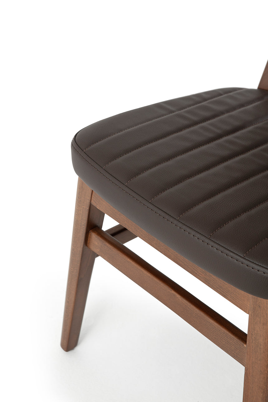 Evans éttermi szék, választható kárpitozással, pácolással