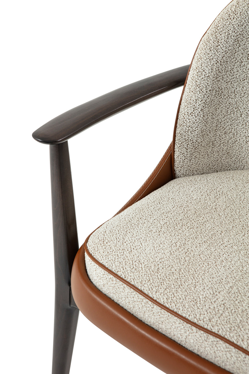 Wilson éttermi szék, választható kárpitozással, pácolással