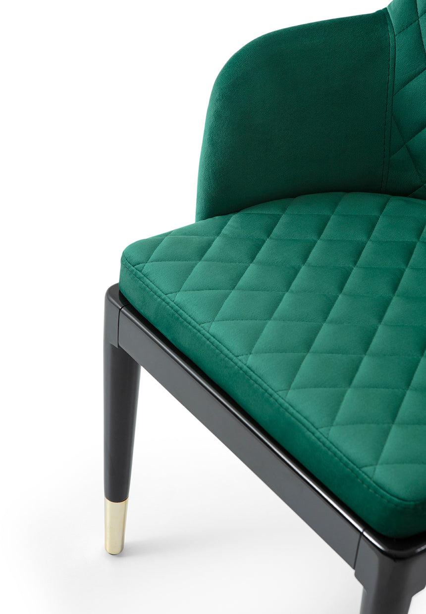 Charla éttermi szék, választható kárpitozással, pácolással