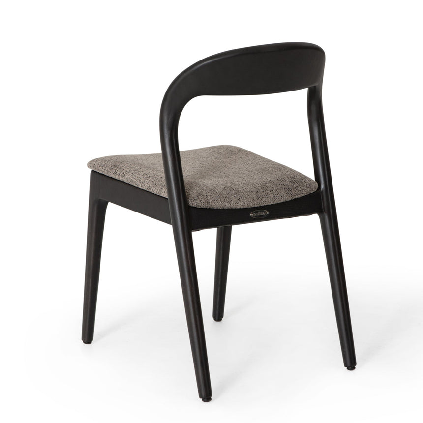 Sam éttermi szék, választható kárpitozással, pácolással