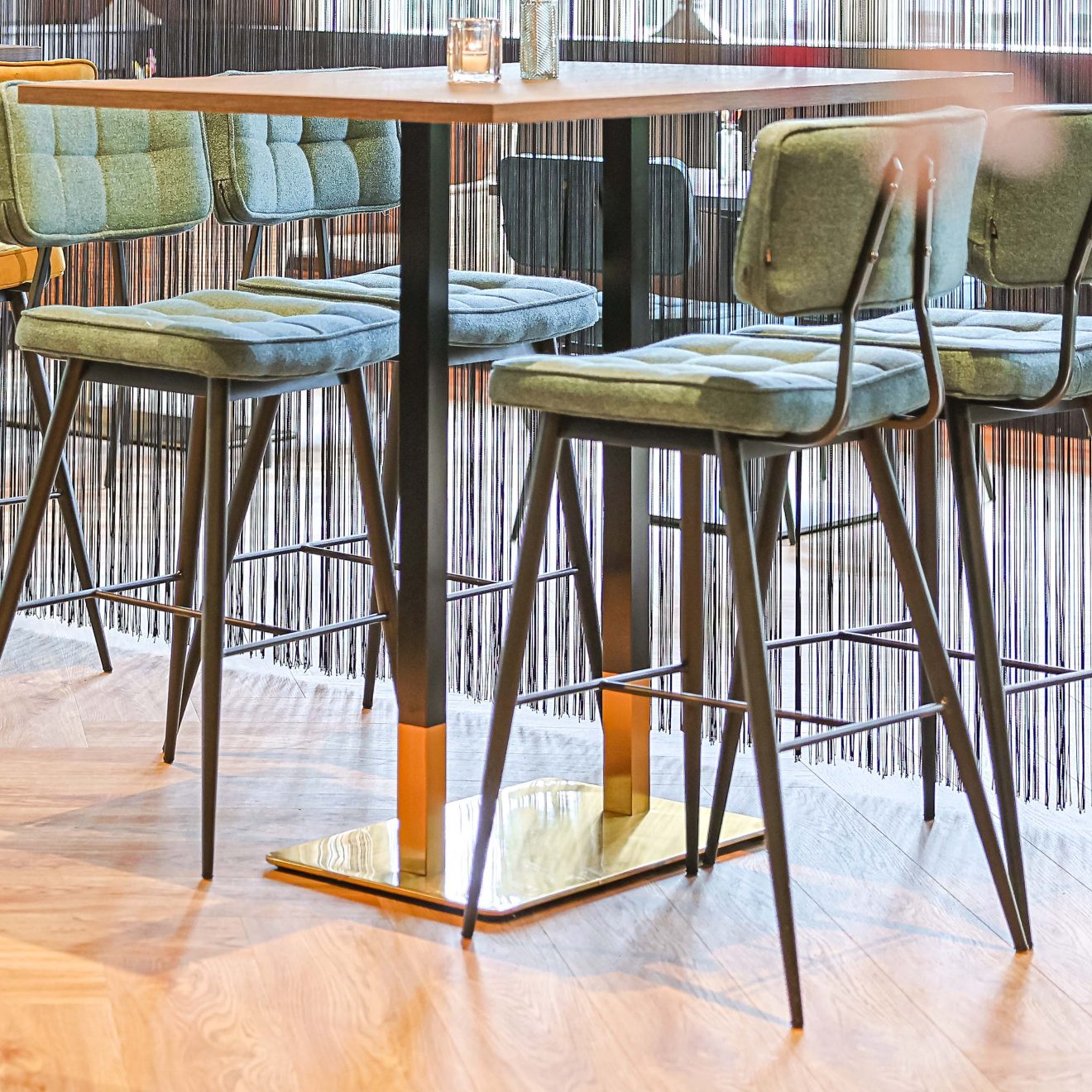 KJ Dados II. bárasztal láb