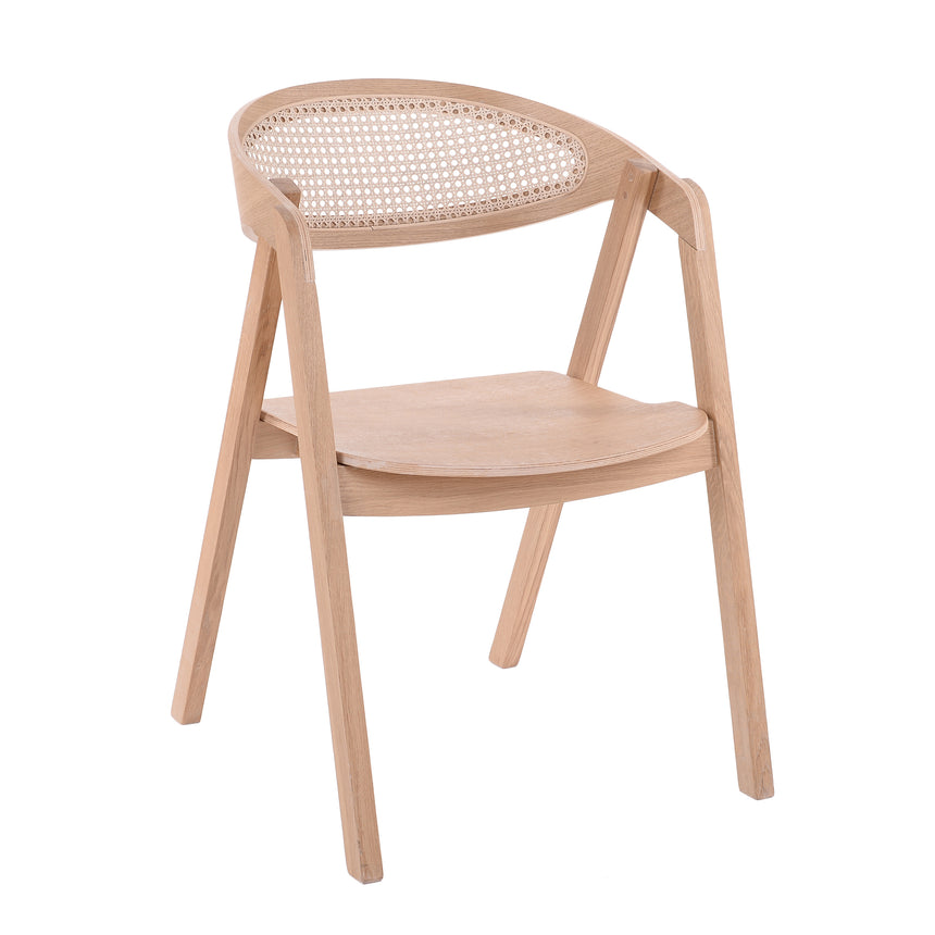 Éttermi szék Guru C - választható kárpitozással/pácolással