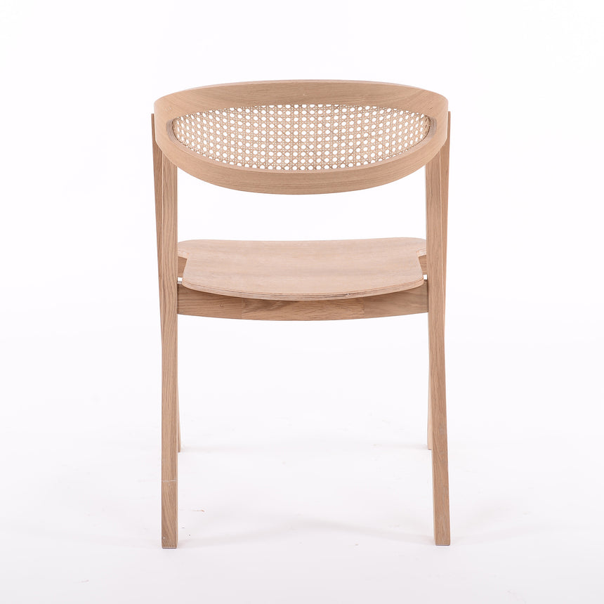 Éttermi szék Guru C - választható kárpitozással/pácolással