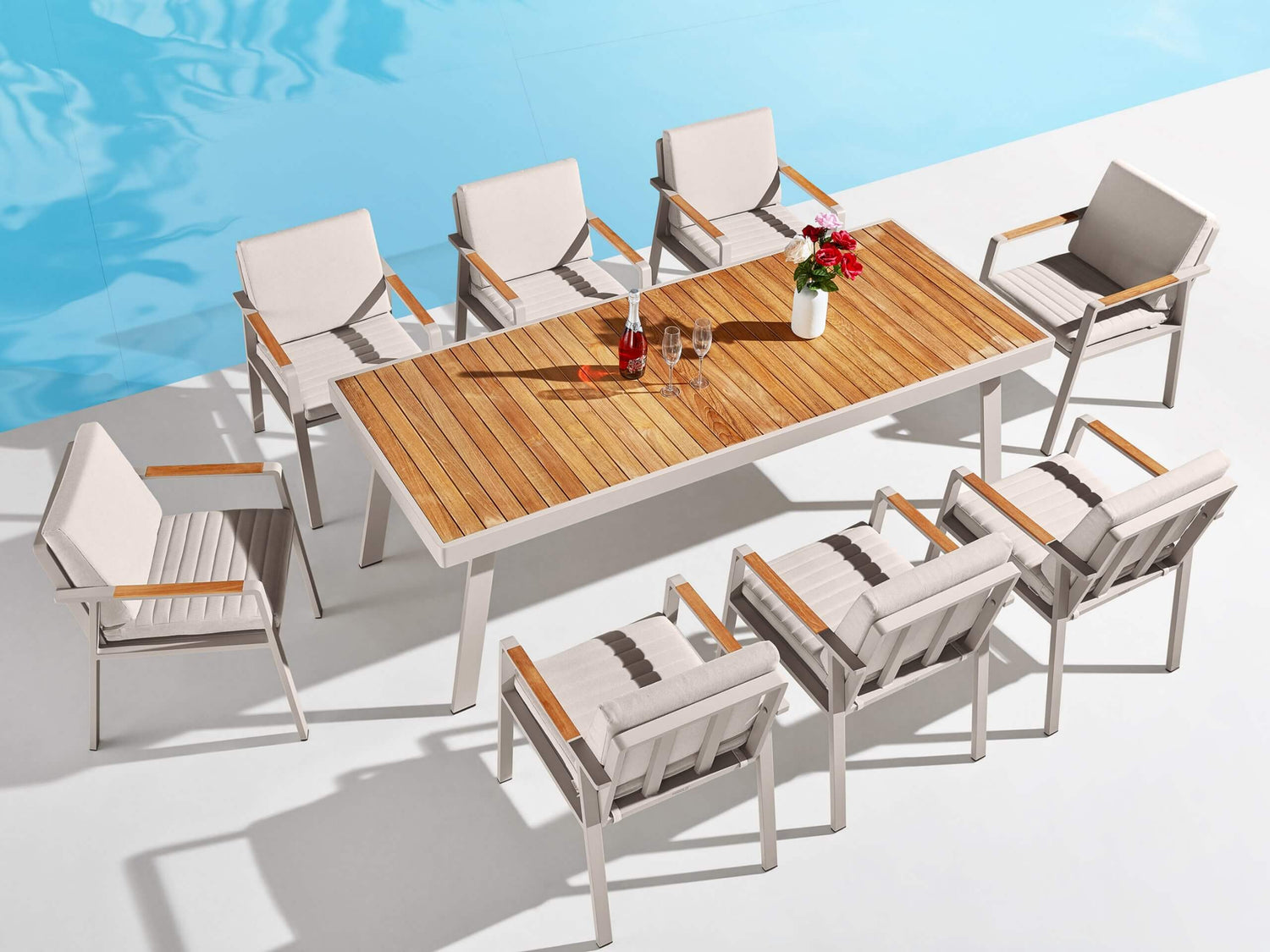 Higold Nofi - 8 személyes  kerti étkezőszett bézs színben