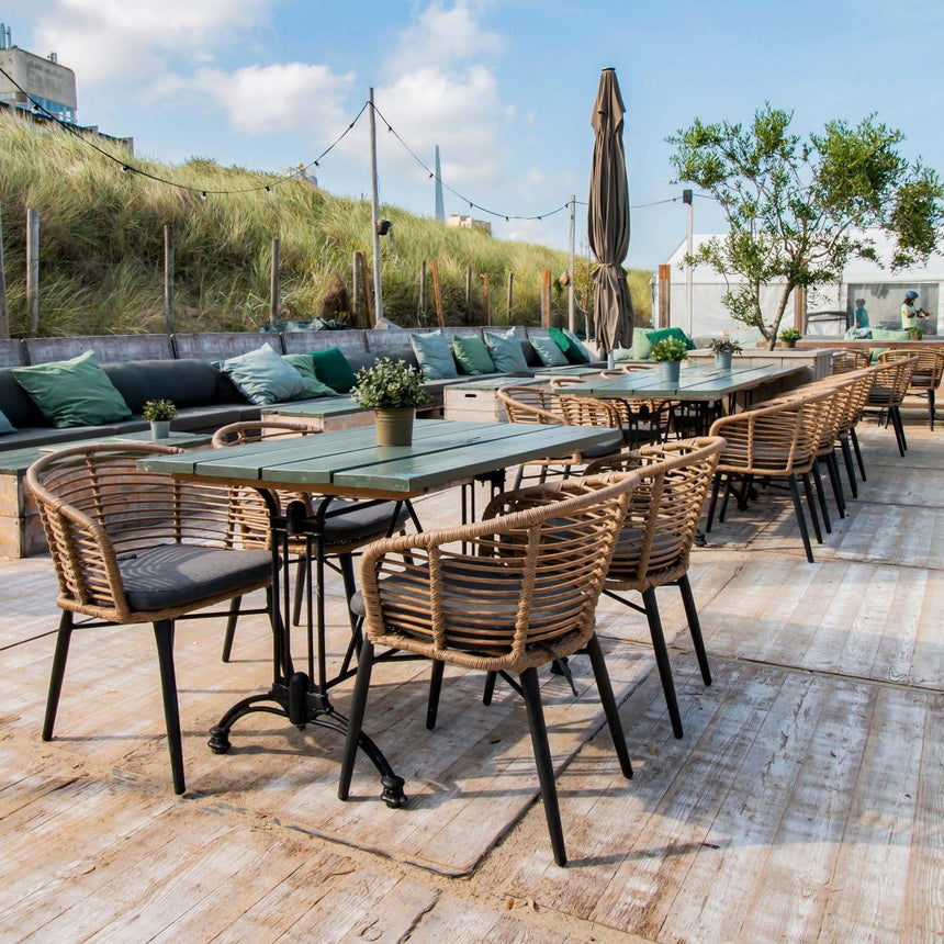 KJ Tyvoli I. asztalláb