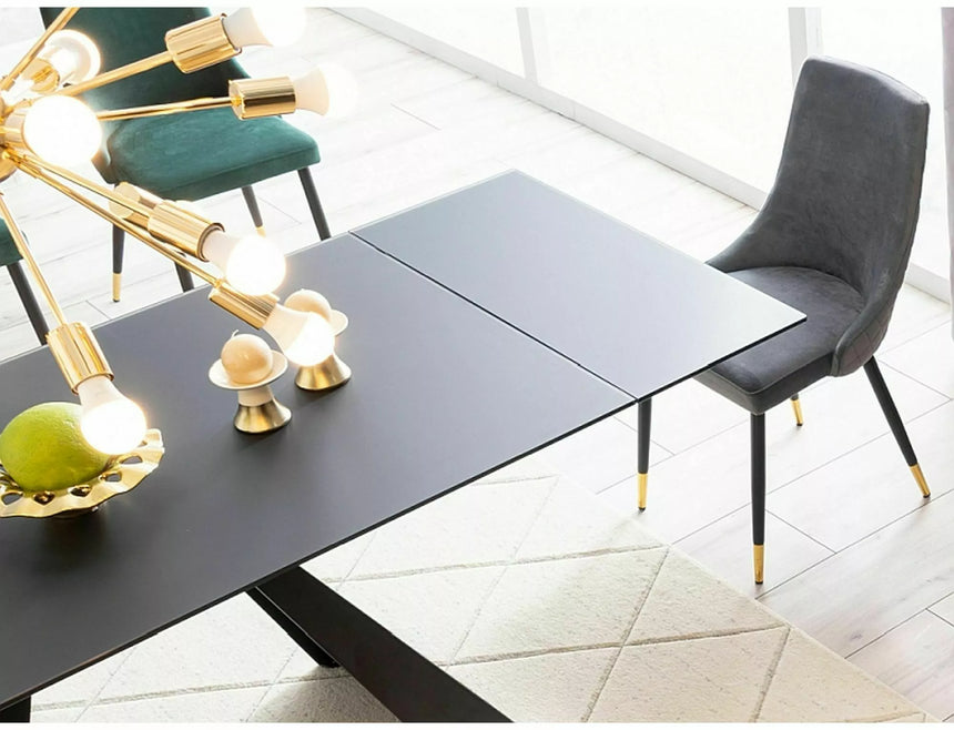 Salvadore I. étkezőasztal