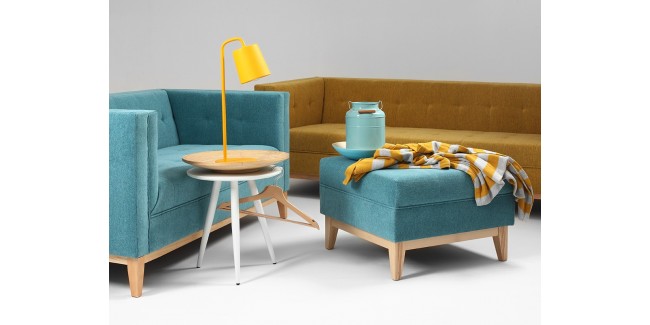 Fotelek, kanapék, lounge RM By-Tom I. puff választható kárpittal, pácolással