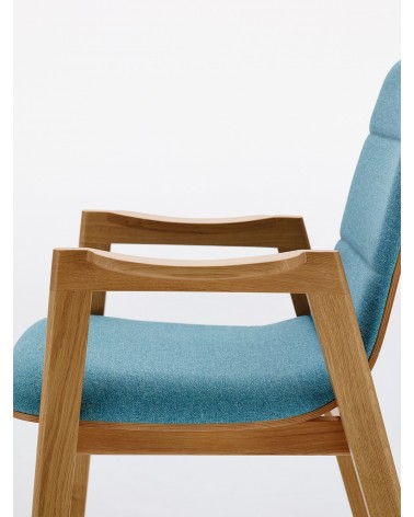Lakossági Beltéri Bútorok PG Dub B minőségi karfás kárpitozott fa szék