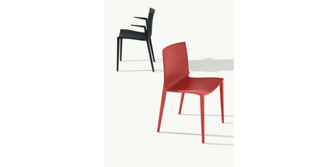 Kezdőlap MO Palau I. erős műanyag design szék