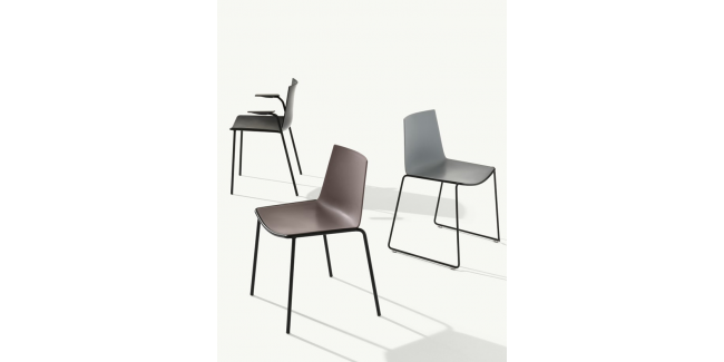 Kezdőlap MO Cuba I. erős műanyag design szék