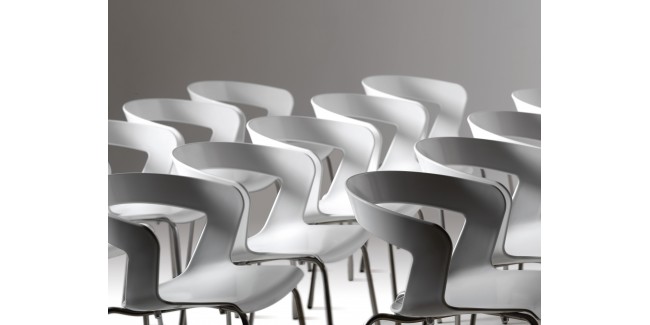 Kültéri műanyag székek MO Ibis II. fémvázas műanyag szék