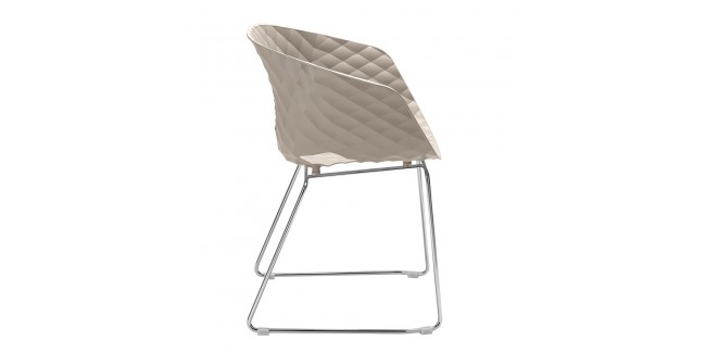 Műanyag design szék MO Uni-Ka II. Fémvázas műanyag szék