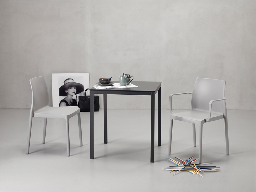 Mirto asztal választható méretben és színekben