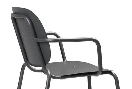 Si-Si karfás szék – fehér hátteres render