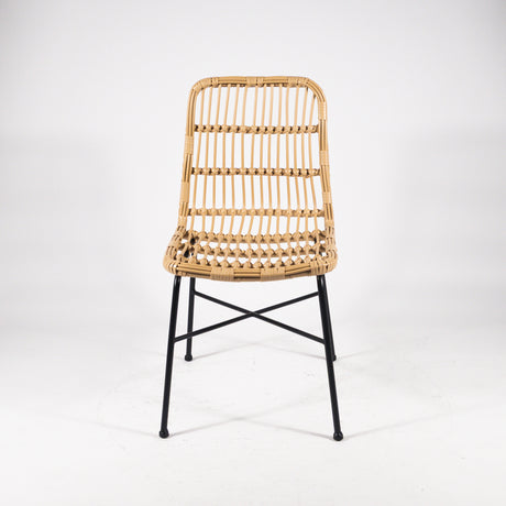 OT Ezra fonott szék