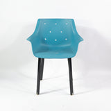 OT More műanyag szék fém lábakkal