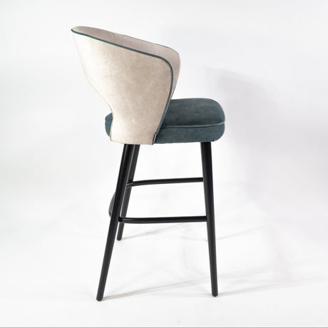 SIGMA II éttermi bárszék – professzionális kényelem és modern design