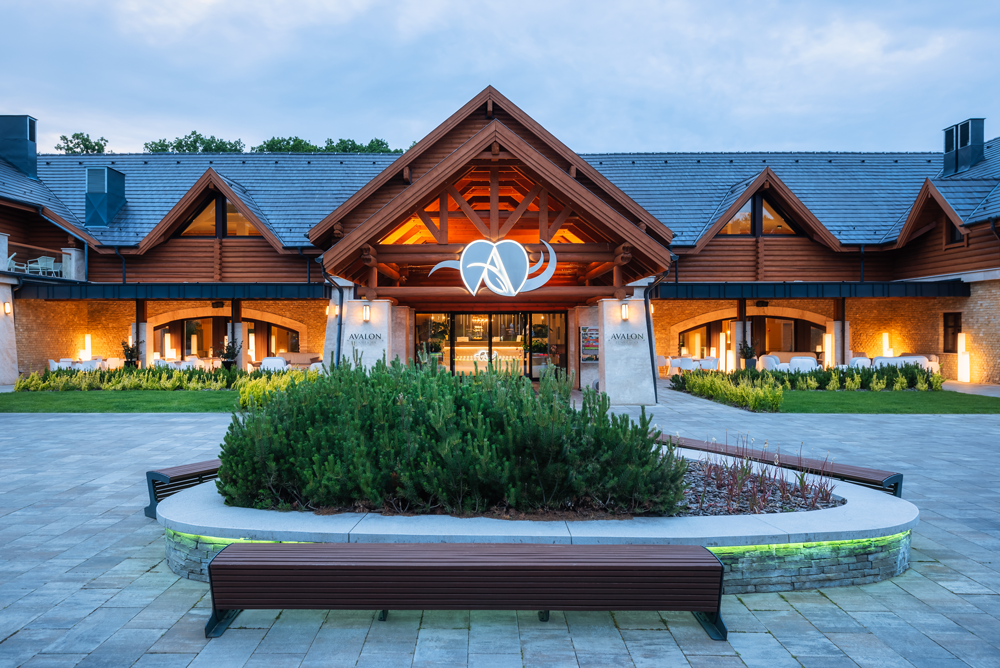 Avalon Resort & SPA – MobCenter bútorozás