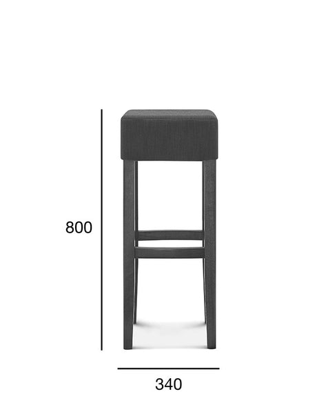Fameg Square BST-0515/1 bárszék bárpult mellett, vendéglátó térben