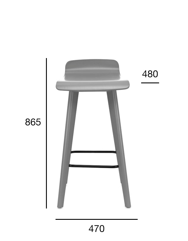 Fameg Cleo BST-1602 bárszék bárpult mellett, vendéglátó térben