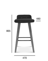 Fameg Cleo BST-1603 bárszék bárpult mellett, vendéglátó térben