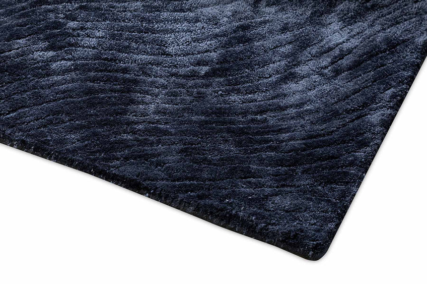 Canyon Dark Blue viszkóz szőnyeg kőmintás felülete közelről