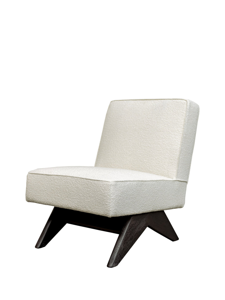 Felia bouclé club chair fotel oldalnézetben