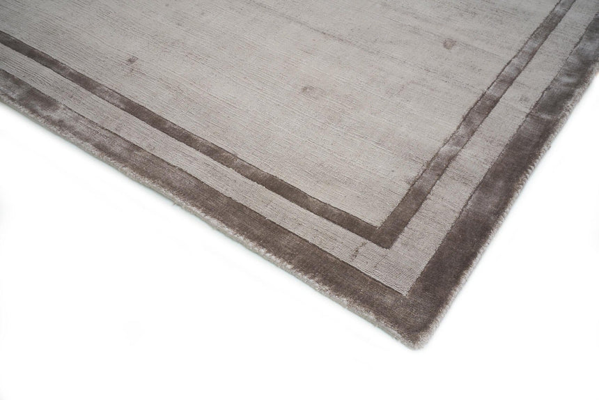 Frame Paloma viszkóz szőnyeg keretes mintája közelről