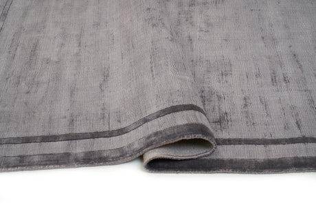 Frame Steel Gray viszkóz szőnyeg nappaliban