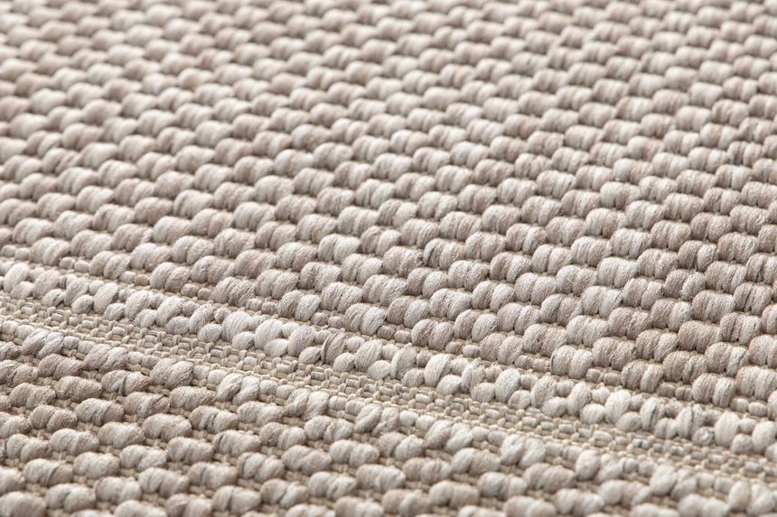Grano Frame Gray kültéri szőnyeg szálszerkezete közelről