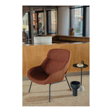 Seg kanapé hotel lounge környezetben