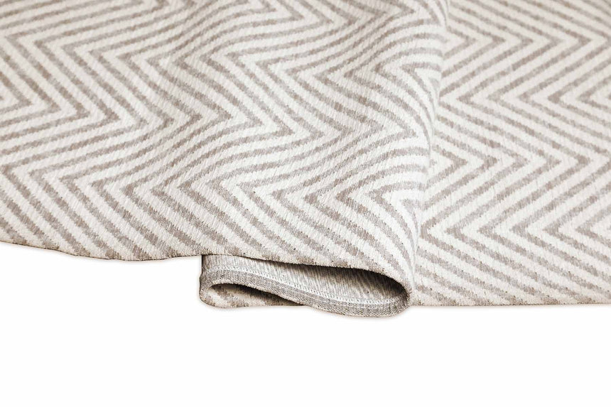 Luno Cold Beige modern szőnyeg oldalnézetből