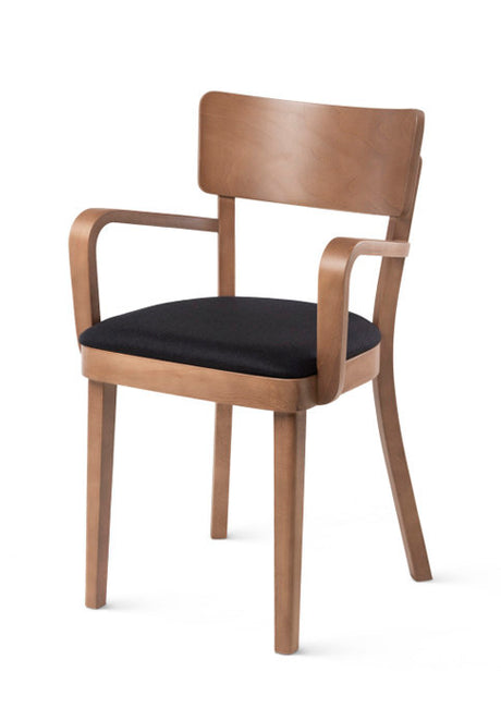 Fameg Solid B-9449 karfás éttermi szék kárpitozott ülőlappal